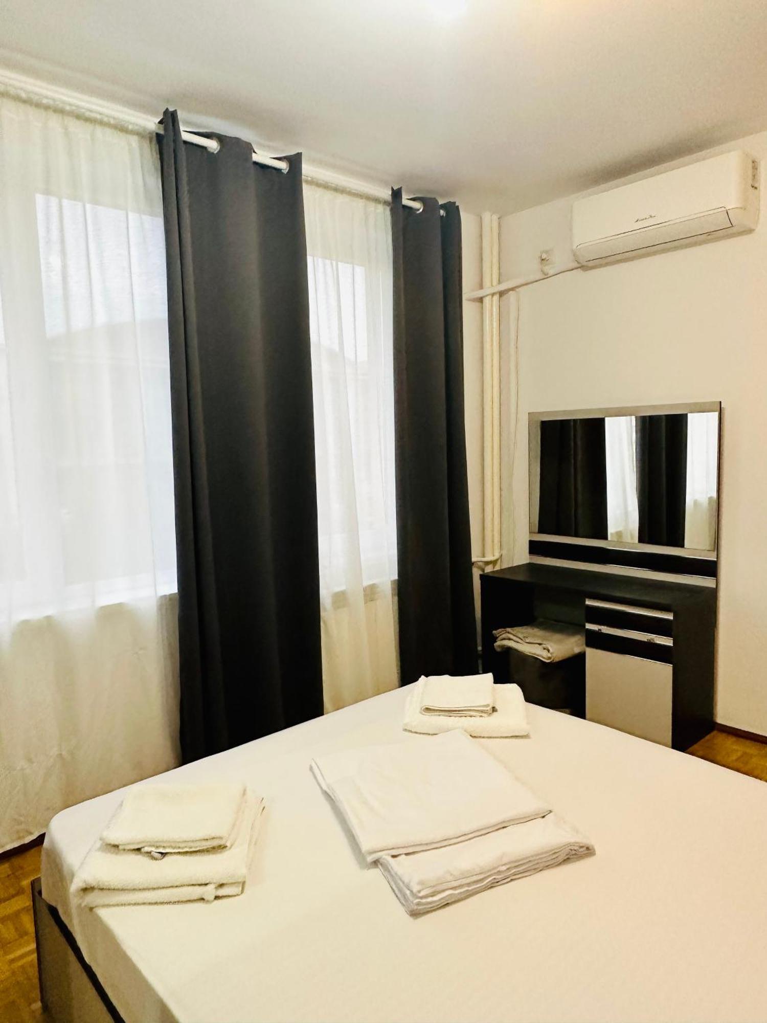 Chic Comfort 1Bdr With Landmark View - Concerthall Bucureşti Exterior foto