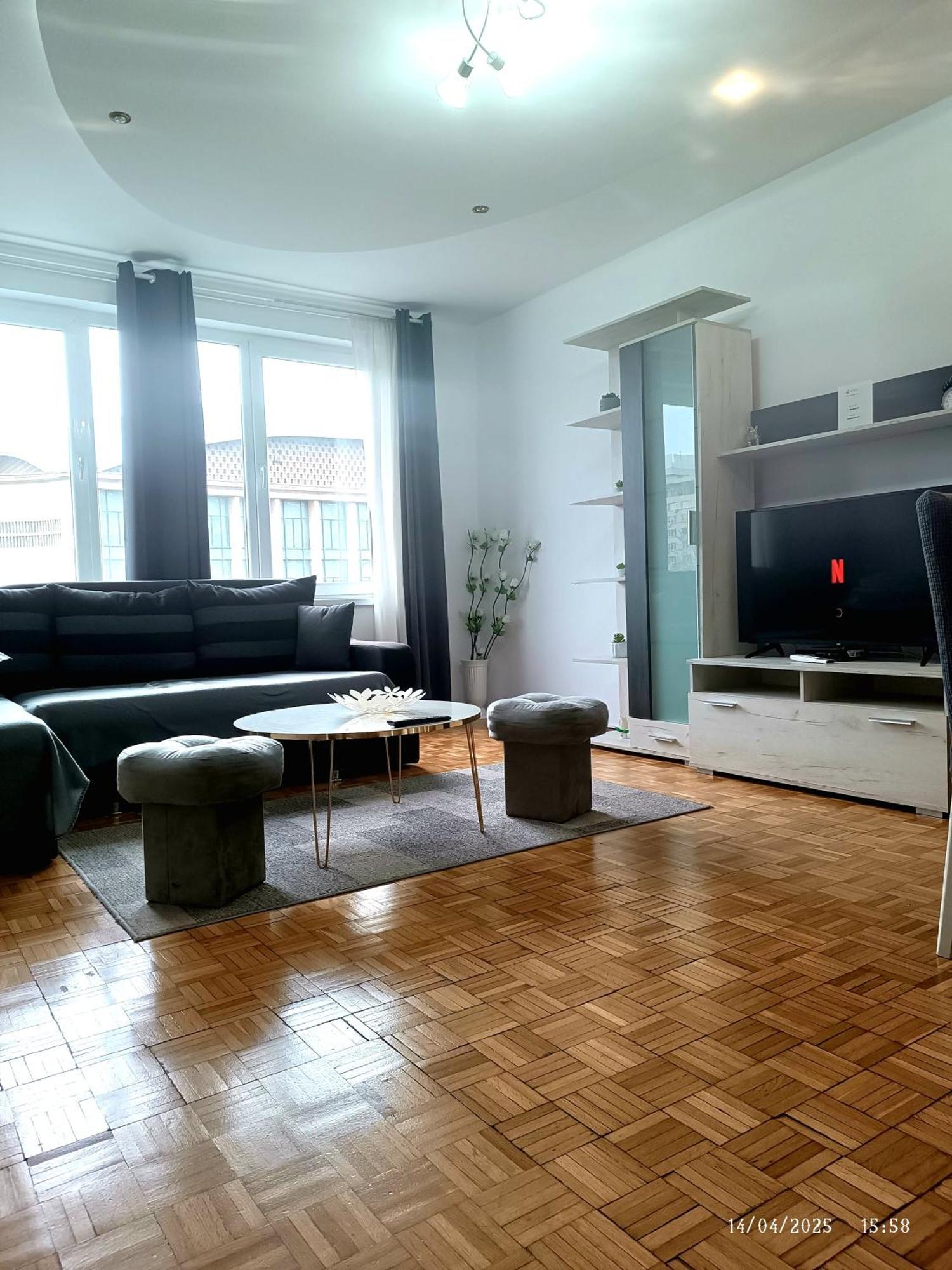 Chic Comfort 1Bdr With Landmark View - Concerthall Bucureşti Exterior foto