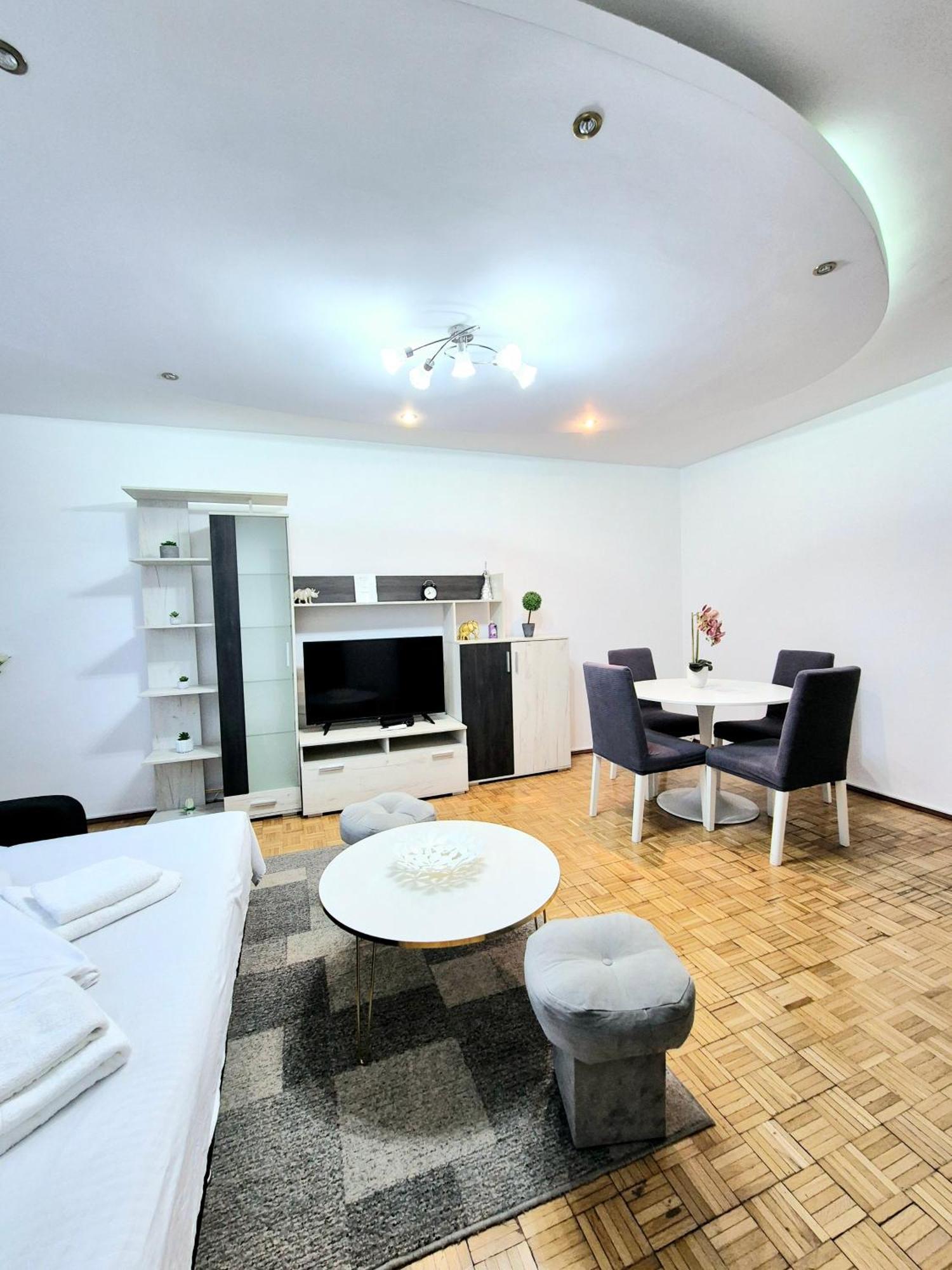 Chic Comfort 1Bdr With Landmark View - Concerthall Bucureşti Exterior foto