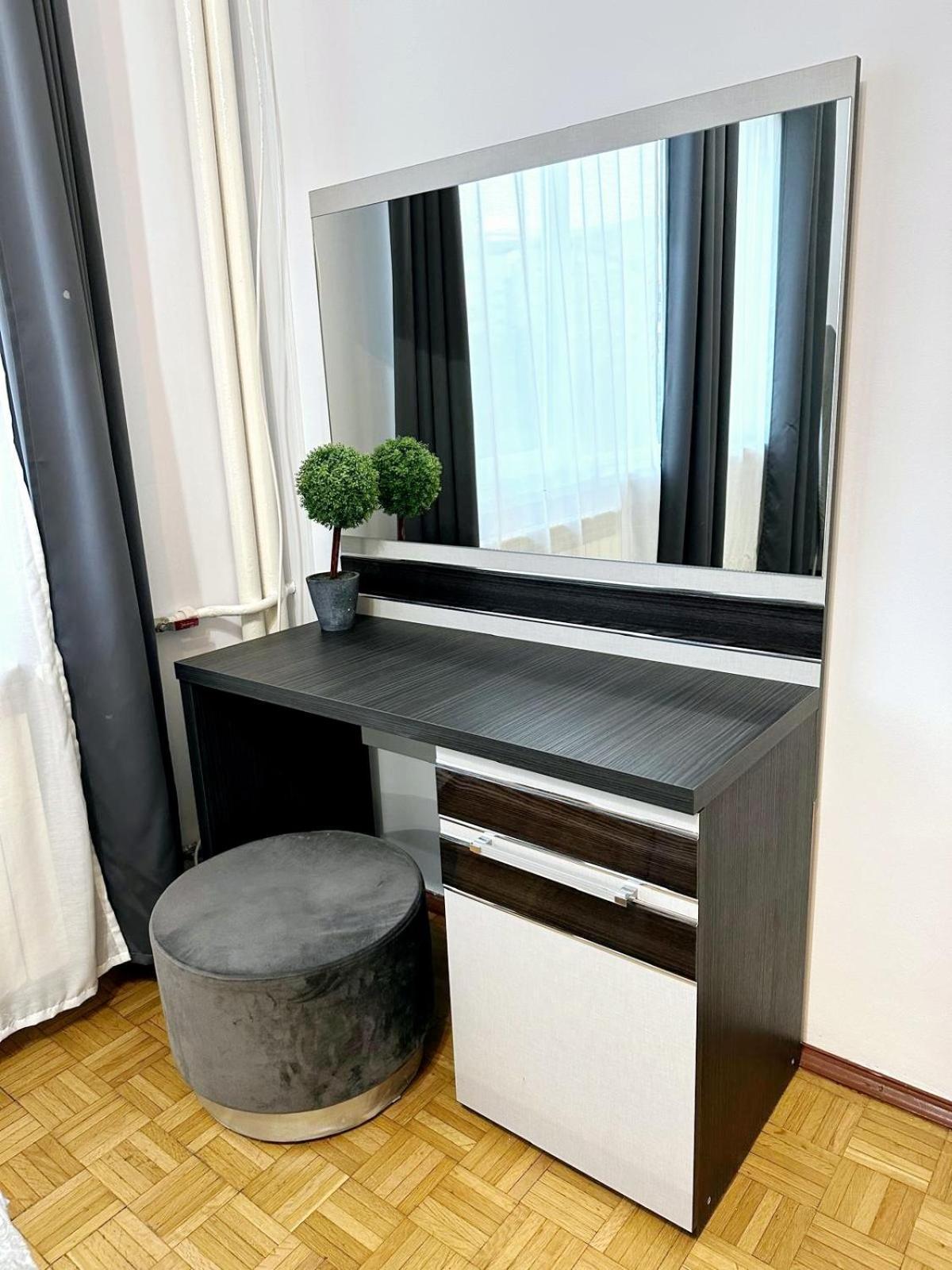 Chic Comfort 1Bdr With Landmark View - Concerthall Bucureşti Exterior foto