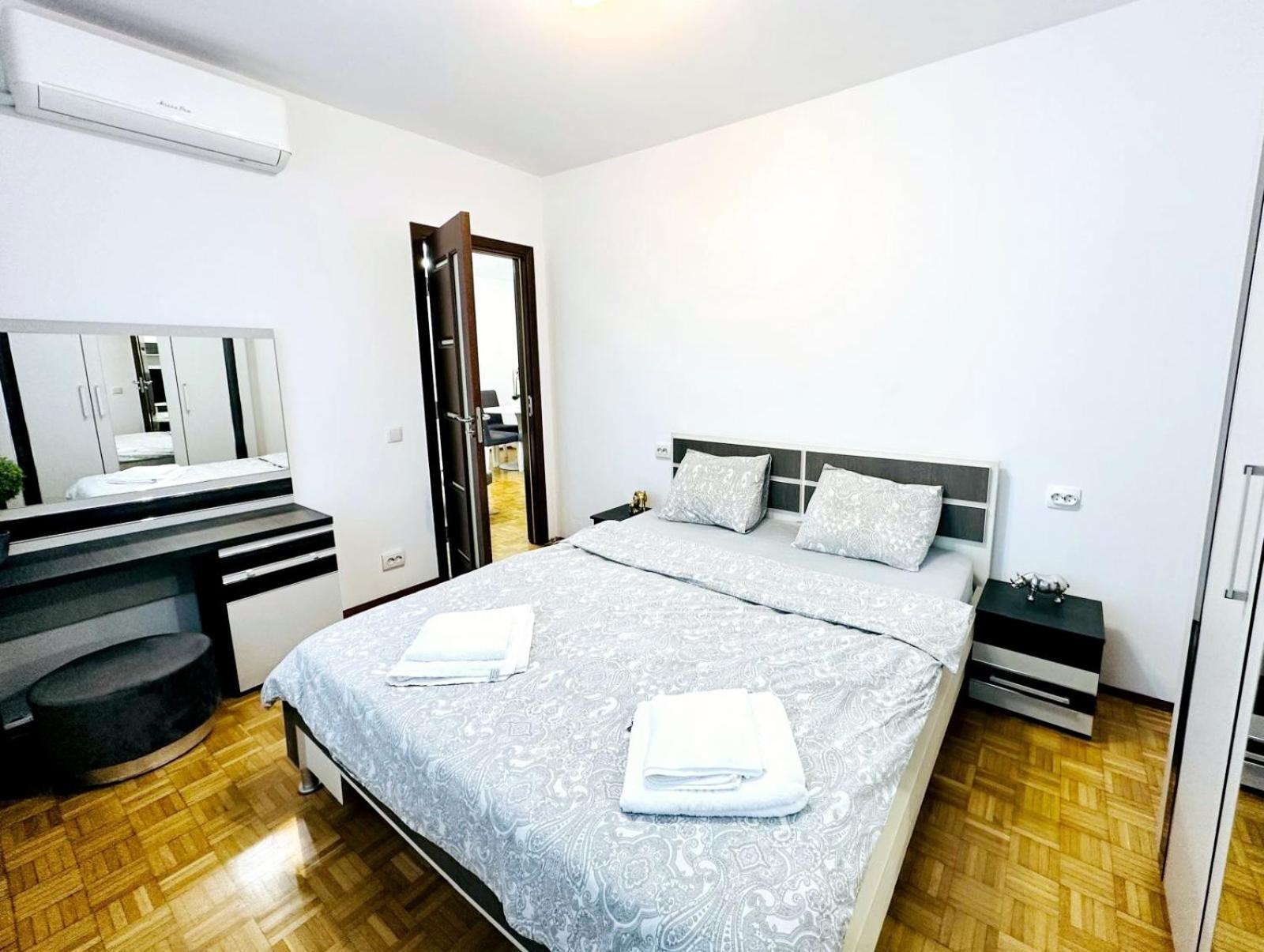 Chic Comfort 1Bdr With Landmark View - Concerthall Bucureşti Exterior foto